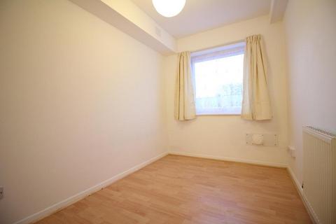 undefined, Swan Road, West Drayton