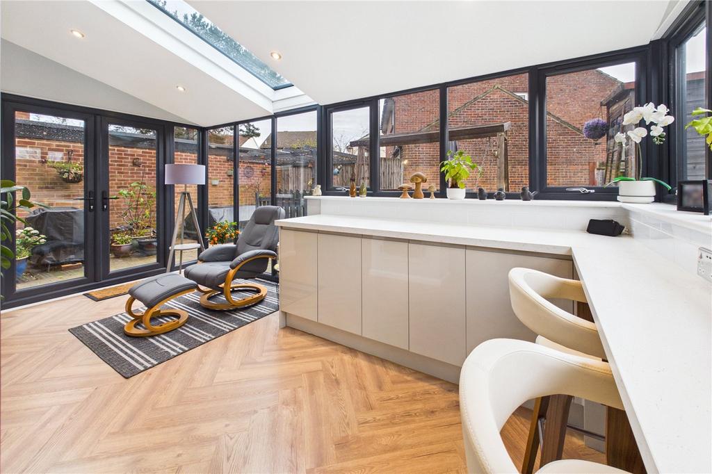 Breakfast Room
