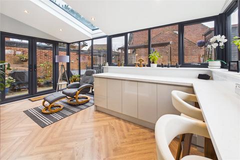 4 bedroom link detached house for sale, Wenlock Way, Thatcham, Berkshire, RG19