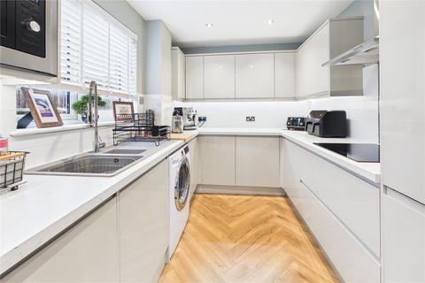 4 bedroom link detached house for sale, Wenlock Way, Thatcham, Berkshire, RG19