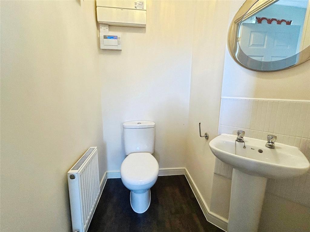 Cloakroom/Wc