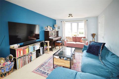 3 bedroom detached house to rent, Suffolk Way, Swadlincote DE11