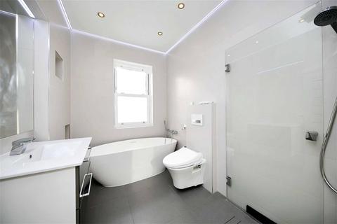 undefined, Cambridge Crescent, Teddington