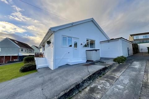 3 bedroom semi-detached bungalow for sale, Oaklands, Llanelli