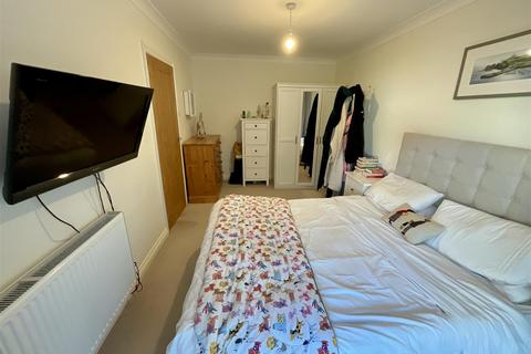 3 bedroom semi-detached bungalow for sale, Oaklands, Llanelli