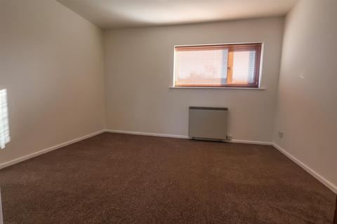 1 bedroom semi-detached house to rent, Sheepcroft Close, Webheath, Redditch