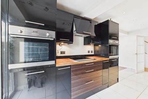 3 bedroom semi-detached house to rent, Shurdington Road, Shurdington, Cheltenham, GL51