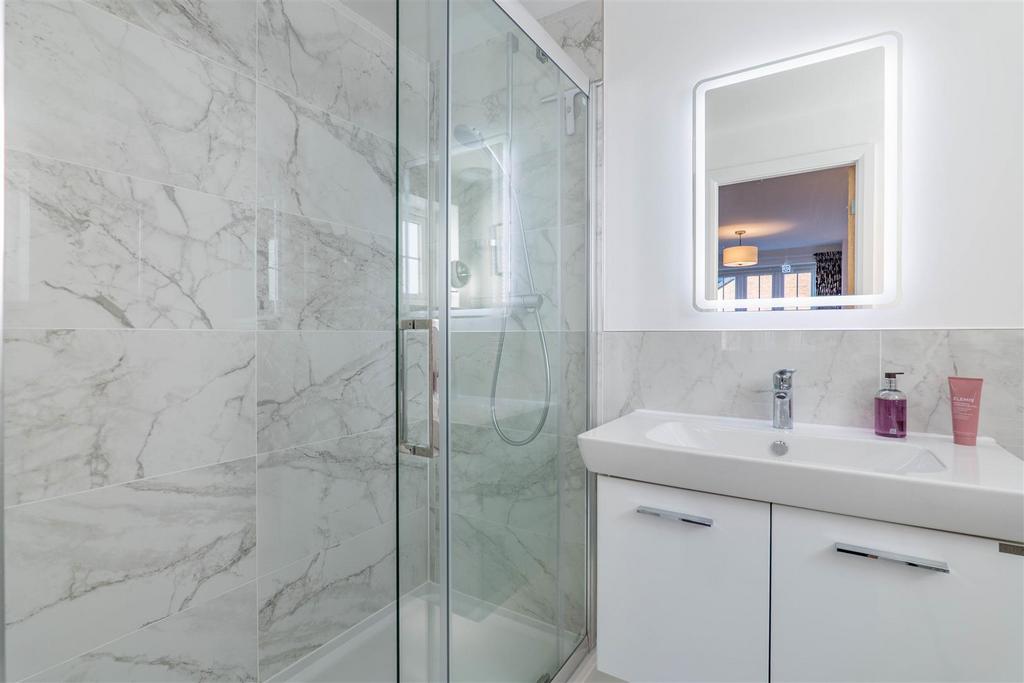 Master Bedroom Ensuite