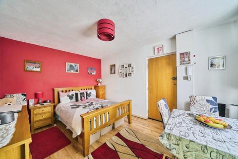 undefined, Brendon Close, Hayes UB3
