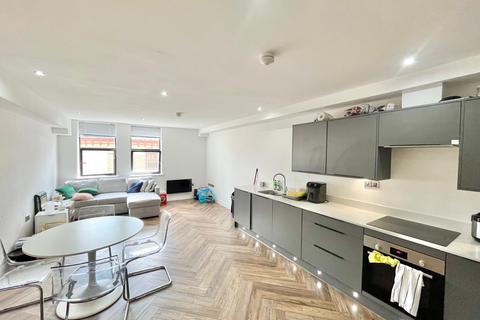 3 bedroom flat for sale, Hurst Street, Liverpool L1