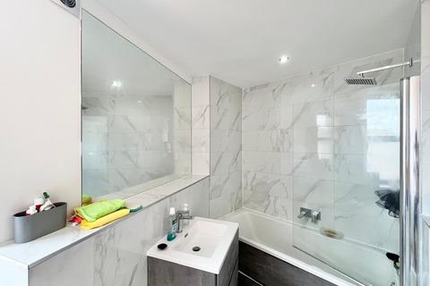 3 bedroom flat for sale, Hurst Street, Liverpool L1