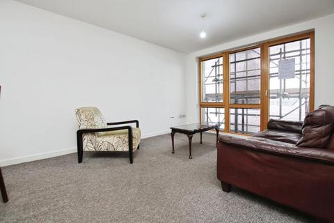 2 bedroom flat to rent, Chimney Steps, Bristol BS2