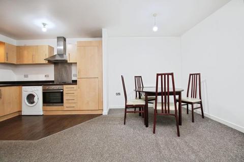 2 bedroom flat to rent, Chimney Steps, Bristol BS2