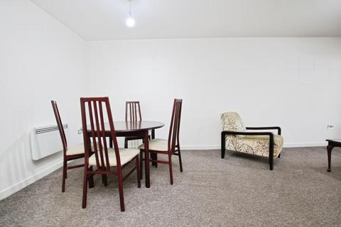 2 bedroom flat to rent, Chimney Steps, Bristol BS2