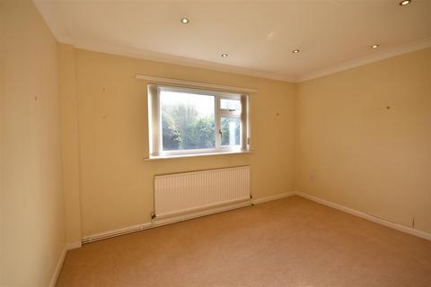undefined, Mills Close, Long Bennington, Newark