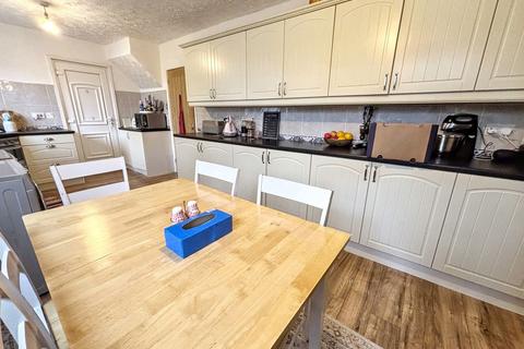 3 bedroom semi-detached house for sale, Silverwood Gardens, Lobley Hill, Gateshead, Tyne and Wear, NE11 0DQ