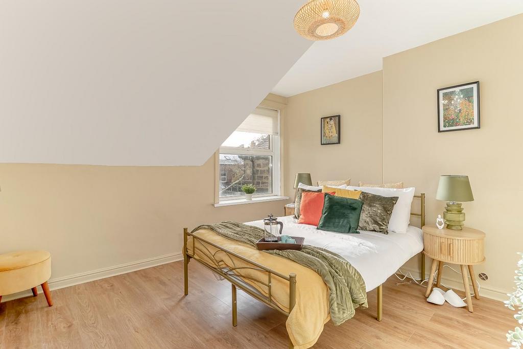 Bedroom 1 - A.jpg