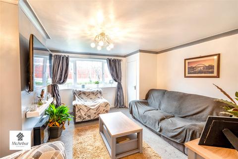 3 bedroom semi-detached house for sale, Scrooby Close, Harworth and Bircotes, Doncaster, South Yorkshire, DN11