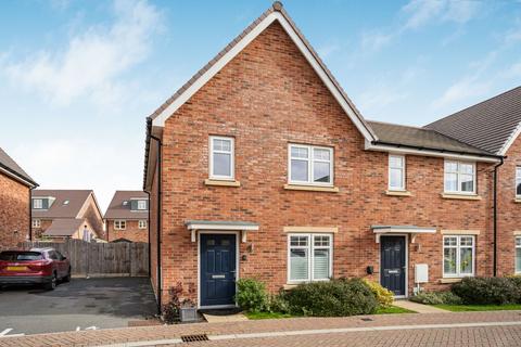 Falcon Way, St Albans, AL4