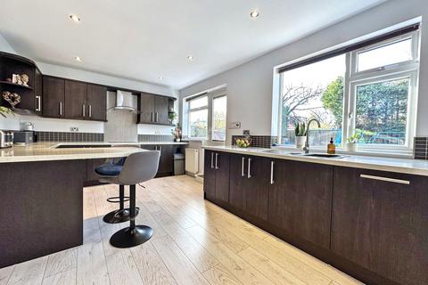 4 bedroom detached house for sale, Mitford Road, South Shields, Tyne and Wear, NE34 0EQ