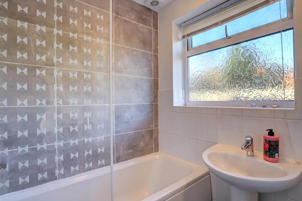 Bathroom & WC