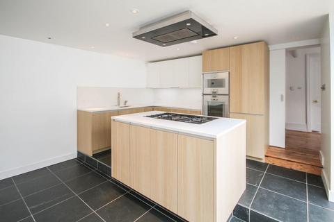 4 bedroom end of terrace house to rent, Park Parade, Cambridge