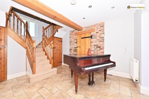 undefined, Sandon Road, Stone ST15