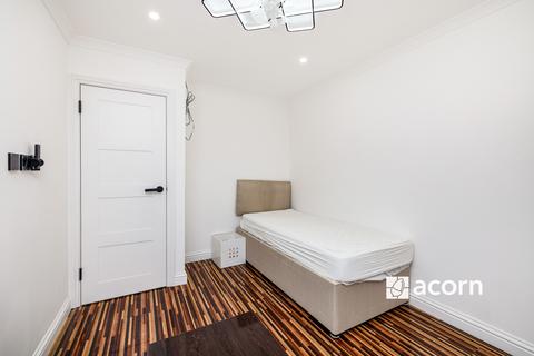 undefined, *ROOM LET* Chaucer Drive London SE1