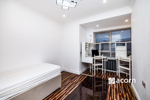 undefined, *ROOM LET* Chaucer Drive London SE1