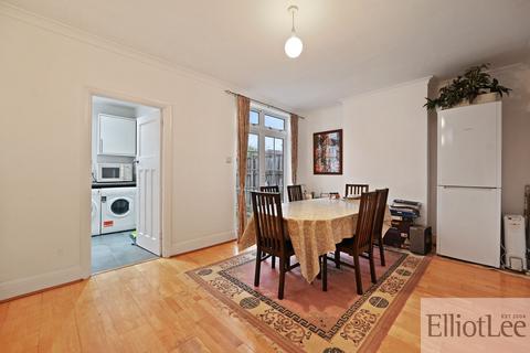 undefined, Chestnut Grove, Wembley HA0