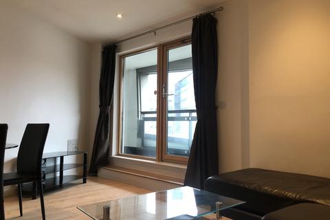 2 bedroom flat to rent, Gateway East, Marsh Lane, Leeds, LS9