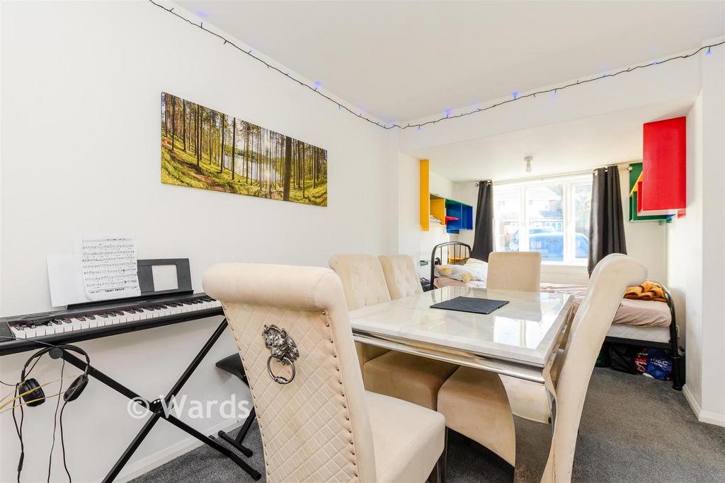 Dining Room / Bedroom 4