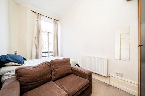 1 bedroom flat to rent, Comeragh Road, London W14