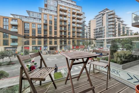 2 bedroom flat to rent, Juniper Drive, London, SW18