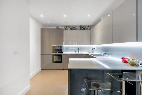 2 bedroom flat to rent, Juniper Drive, London, SW18
