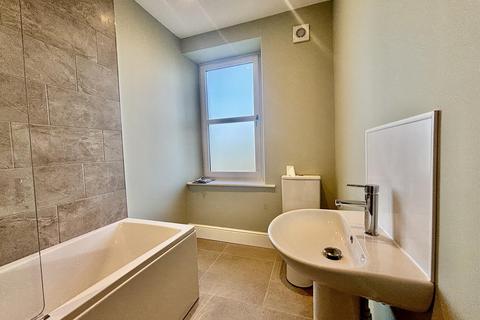 4 bedroom house to rent, Springfield Terrace, Lancaster LA2