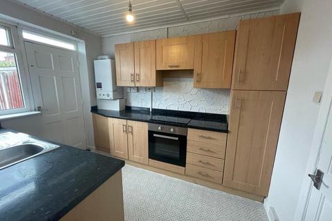 2 bedroom bungalow to rent, Cotswold Avenue, Chadderton, Oldham