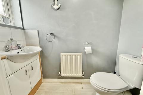 2 bedroom house to rent, Ankatel Close, The Park, Weston-super-Mare