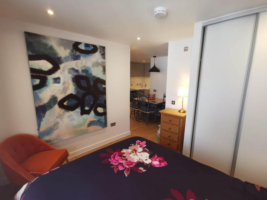 092f6daa-654b-4d4c-9