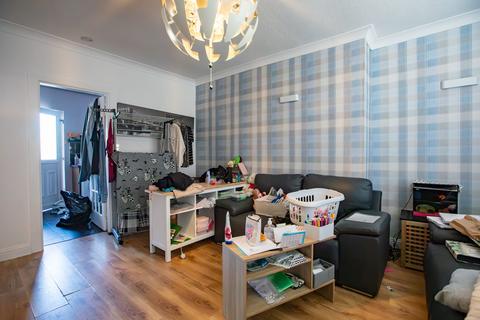 3 bedroom flat for sale, Lochend Avenue, Gartcosh G69