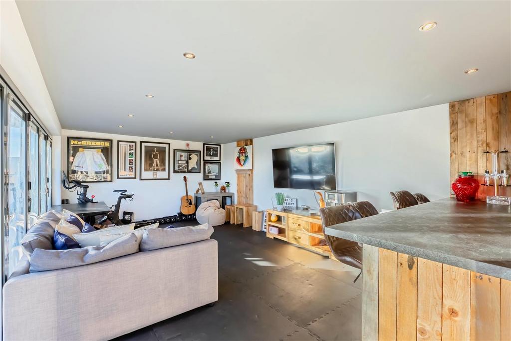 Hayling Rise 7.jpg