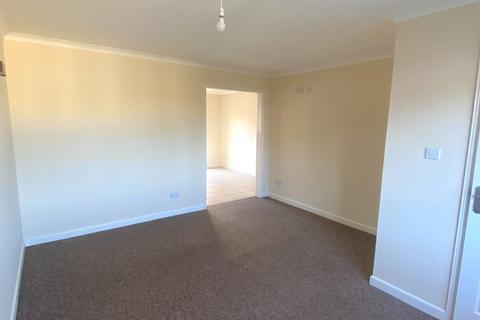 3 bedroom semi-detached house to rent, Hempitts Road, Walton