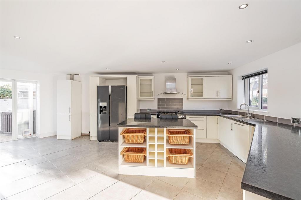 1 Stroud Road-6 lo.jpg