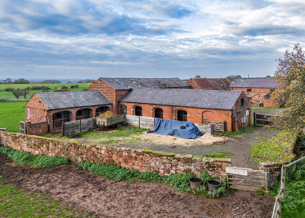 Shipley Grange Farm Barns-Drone-04.jpg