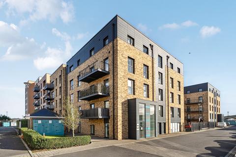 undefined, Thomas Blake Avenue, Southampton, Hampshire, SO14