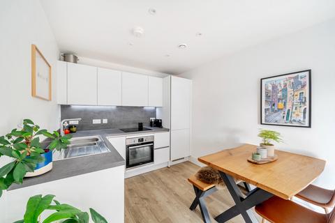 undefined, Thomas Blake Avenue, Southampton, Hampshire, SO14