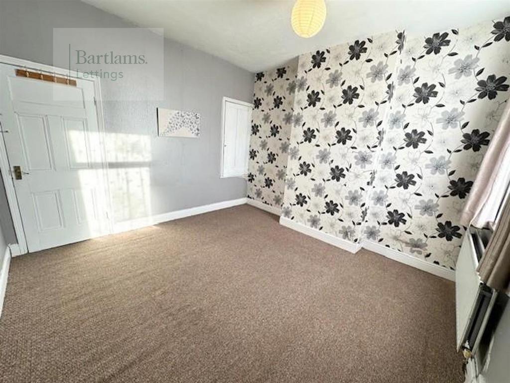 Rear bedroom