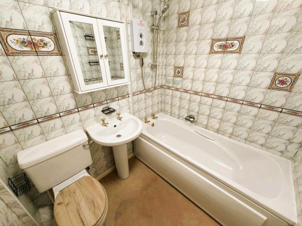 Bathroom / WC
