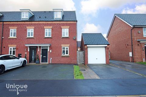 3 bedroom end of terrace house for sale, Hawthorn Drive,  Thornton-Cleveleys, FY5