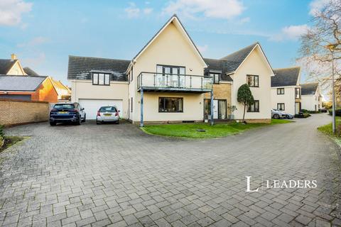 5 bedroom detached house to rent, Wyman Chase, Oxley Park, MK4